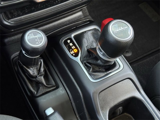 Used 2022 Jeep Gladiator Willys image 19