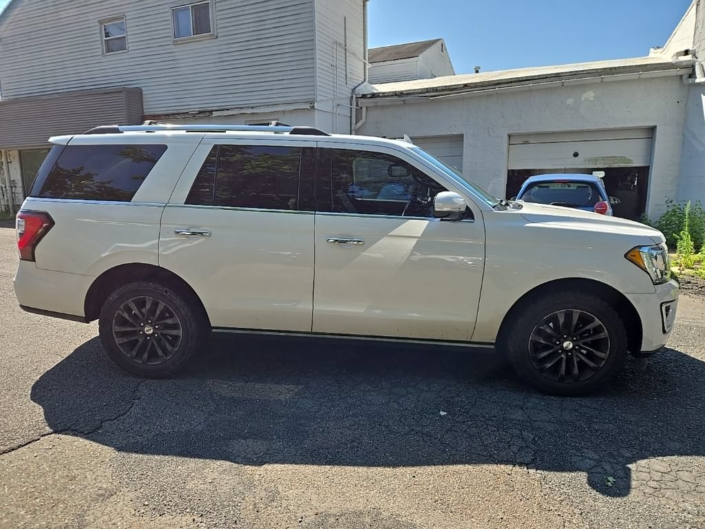 Certified 2019 Ford Expedition Limited w/ Driver Assistance Package AWD/4WD image 9