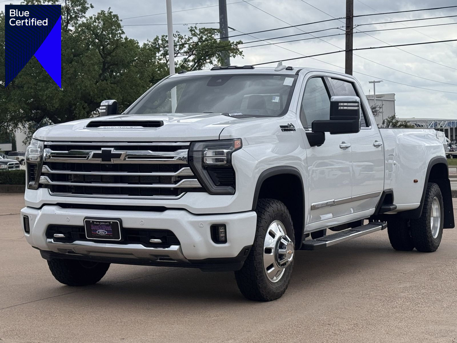 Used 2024 Chevrolet Silverado 3500 High Country w/ Technology Package image 1