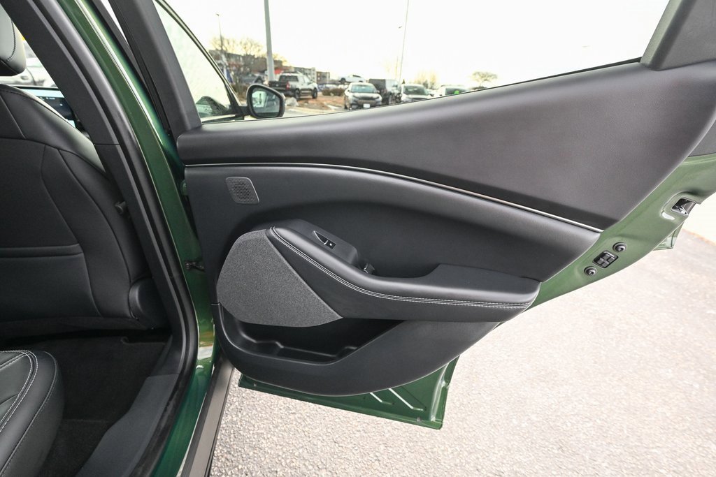 Certified 2025 Ford Mustang Mach-E Premium image 33