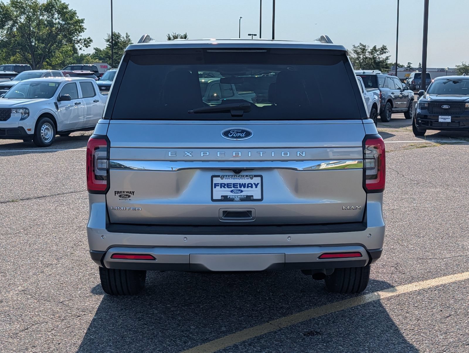 Certified 2024 Ford Expedition Max Limited AWD/4WD image 6