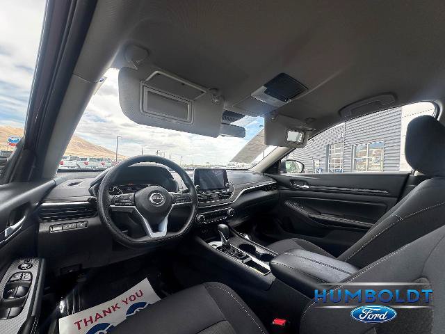 Used 2025 Nissan Altima 2.5 SV FWD image 18