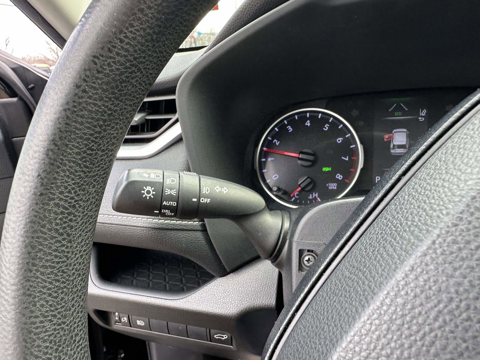 Used 2019 Toyota RAV4 XLE image 28