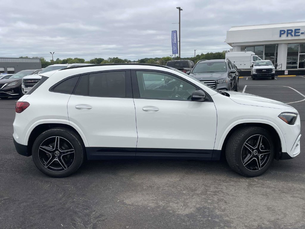 Used 2025 Mercedes-Benz GLA 250 image 2