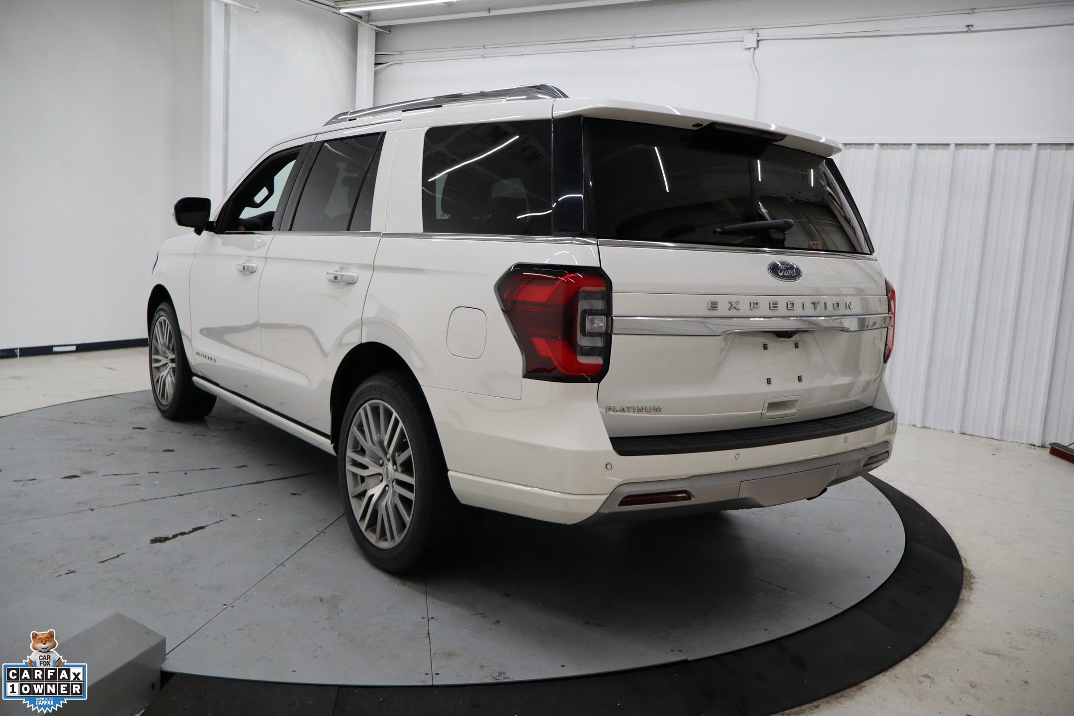 Certified 2023 Ford Expedition Platinum image 5