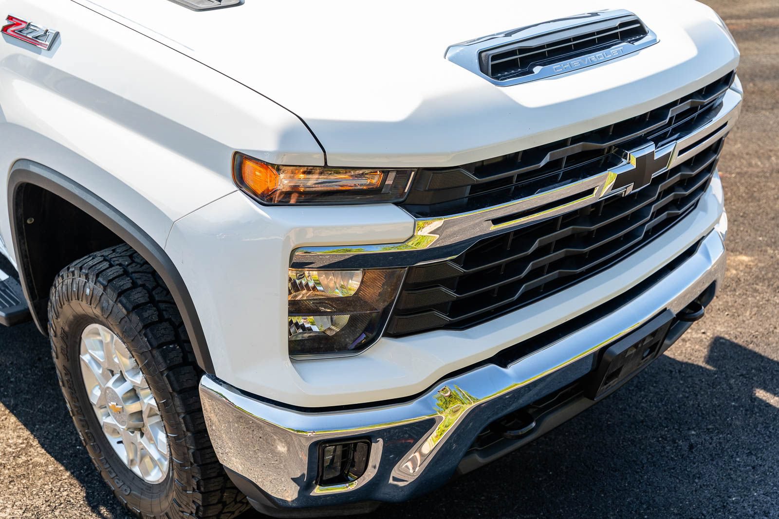 Used 2024 Chevrolet Silverado 2500 LT AWD/4WD image 10