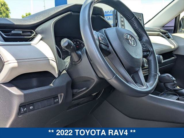 Used 2022 Toyota RAV4 XLE Premium w/ Carpet Mat Package (TMS) AWD/4WD image 12