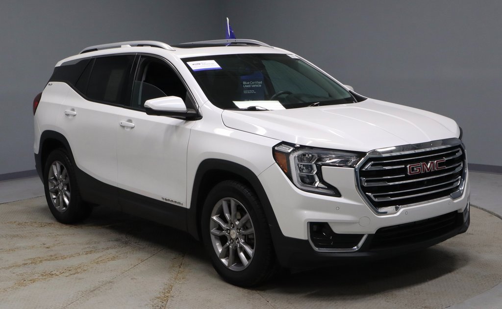 Used 2022 GMC Terrain SLT w/ Infotainment Package II