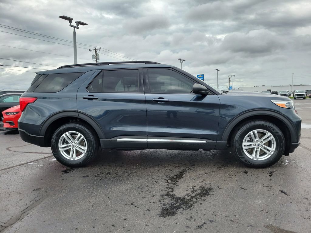 Certified 2022 Ford Explorer XLT image 6