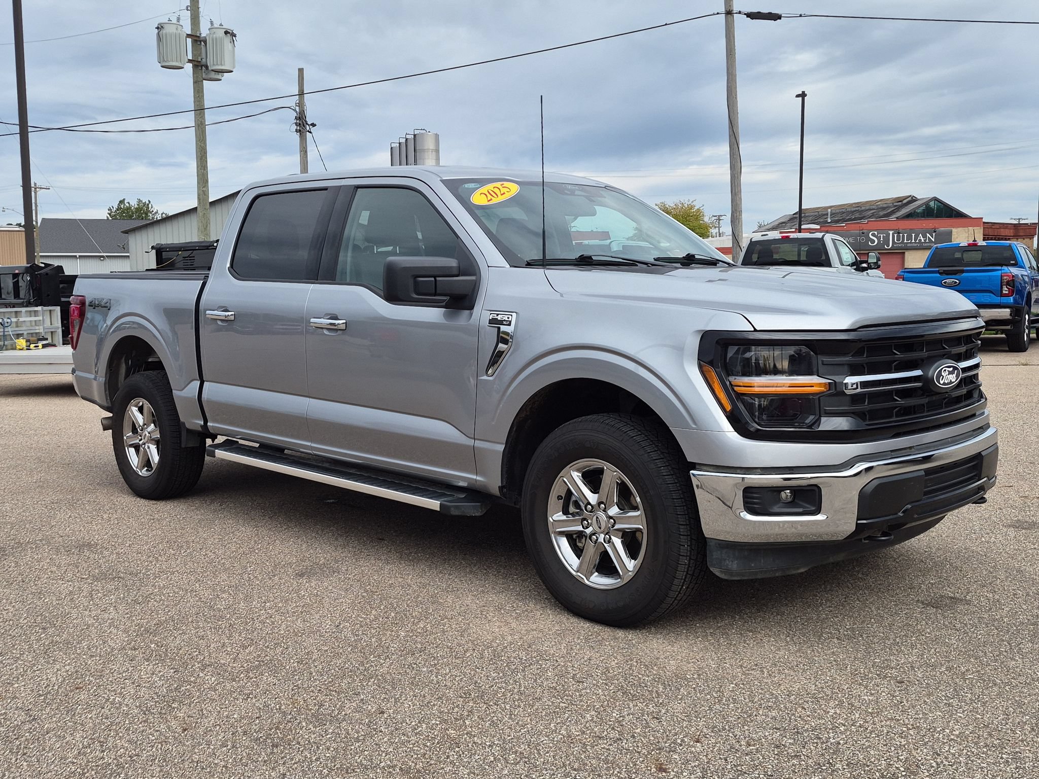 Certified 2025 Ford F150 XLT w/ Equipment Group 301A Standard AWD/4WD image 3