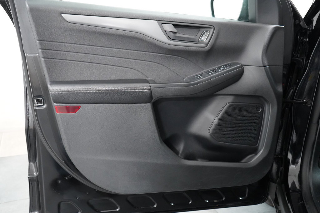 Certified 2025 Ford Escape Active AWD/4WD image 21