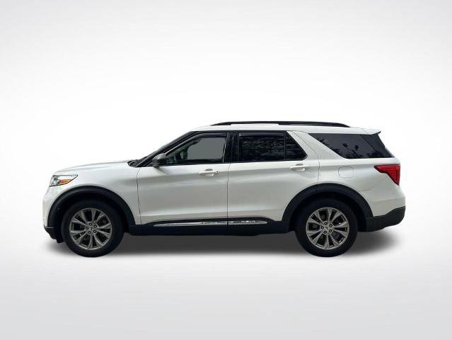 Certified 2023 Ford Explorer XLT w/ Equipment Group 202A RWD image 8