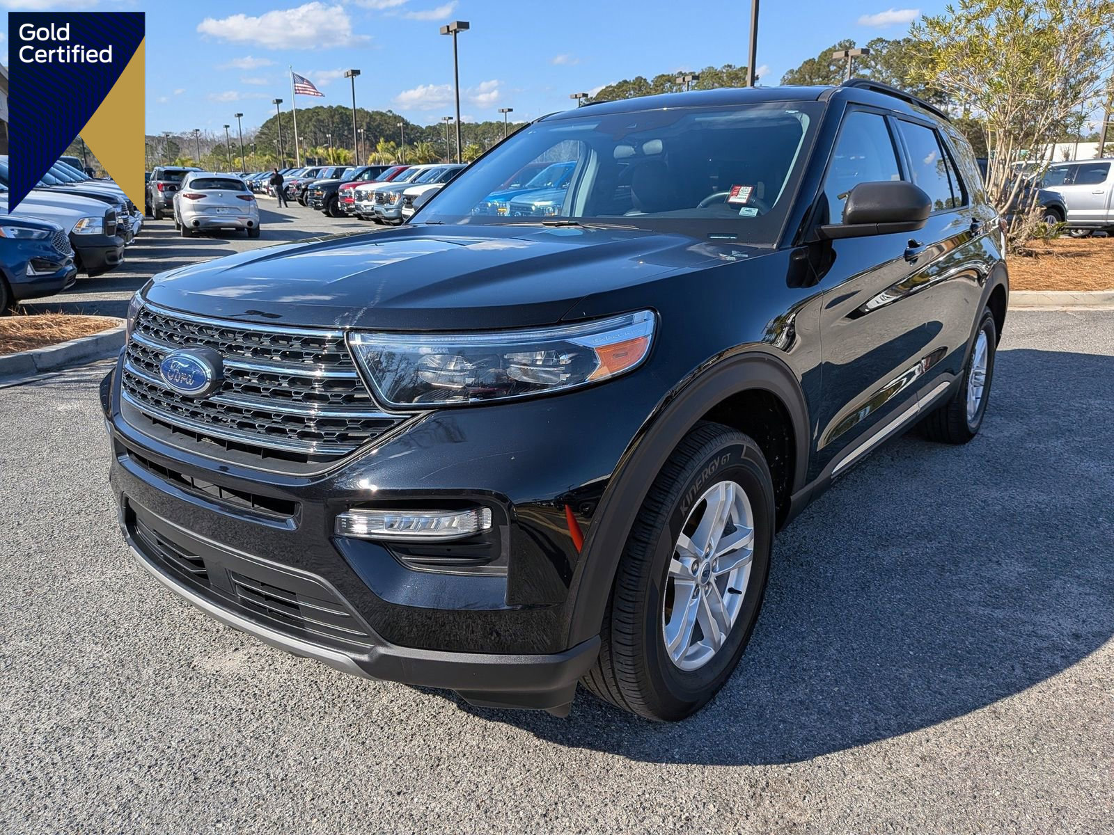 Certified 2023 Ford Explorer XLT w/ Equipment Group 202A image 1