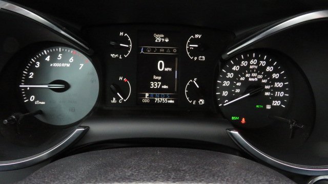 Used 2021 Toyota Sequoia Limited image 31