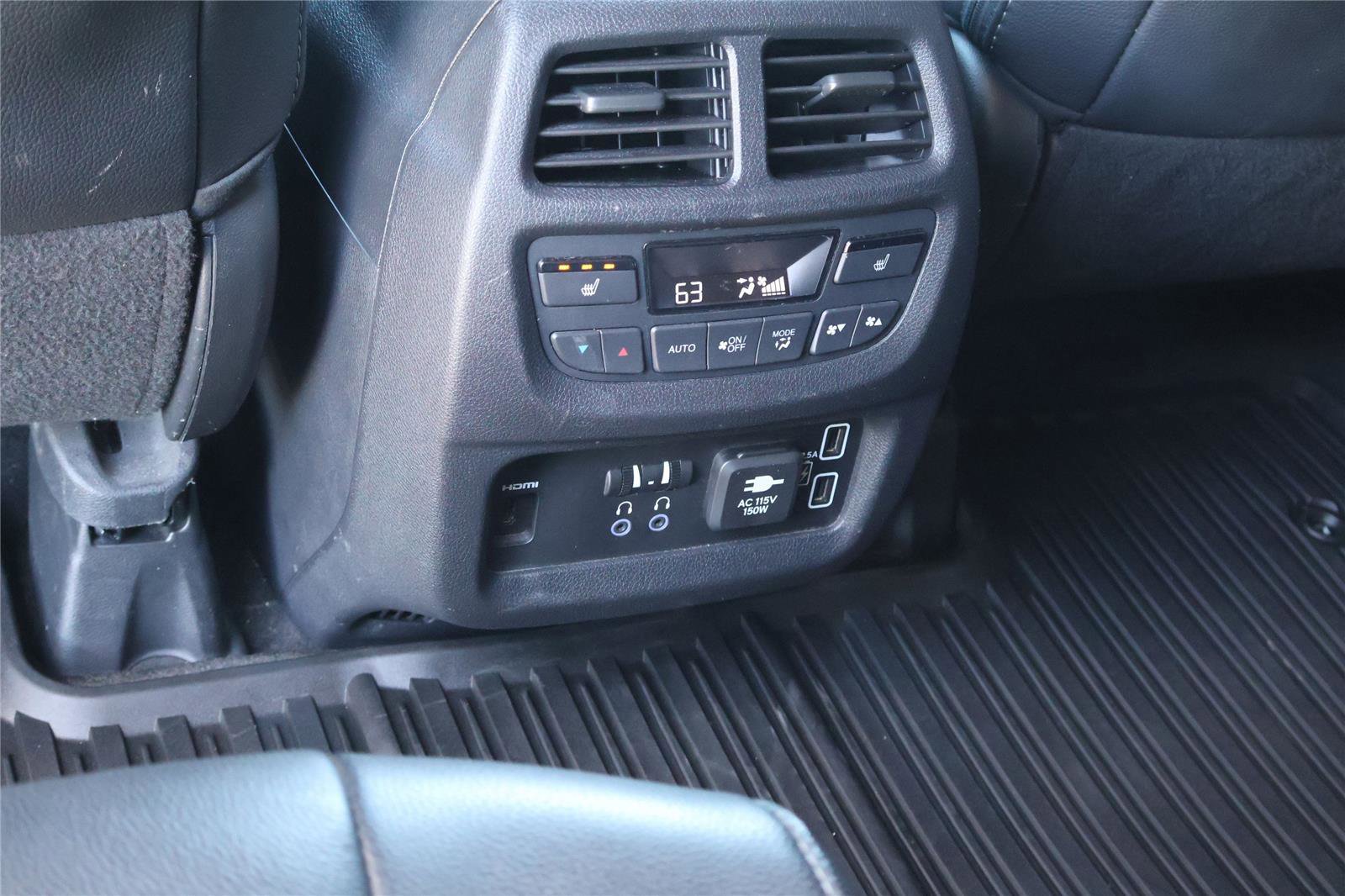 Used 2020 Honda Pilot Touring image 37