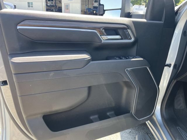 Used 2025 Chevrolet Silverado 2500 LT w/ Convenience Package AWD/4WD image 18
