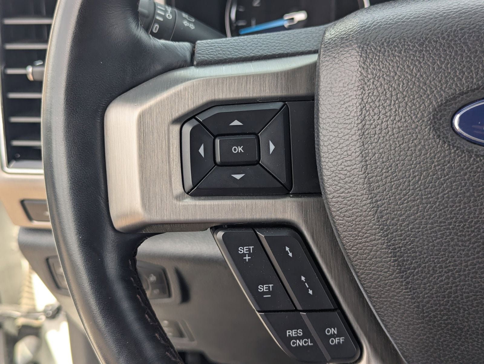 Certified 2022 Ford F450 Platinum AWD/4WD image 27