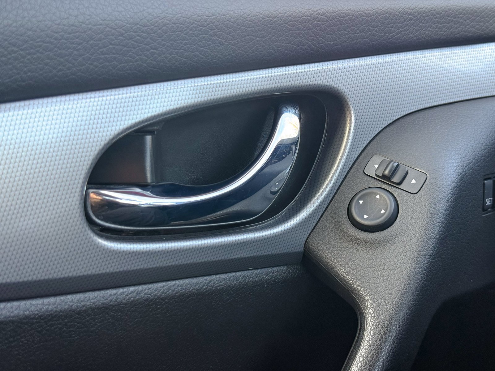 Used 2020 Nissan Rogue Sport SL w/ Premium Package image 29