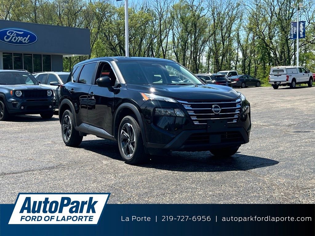 Used 2024 Nissan Rogue SV AWD/4WD image 1