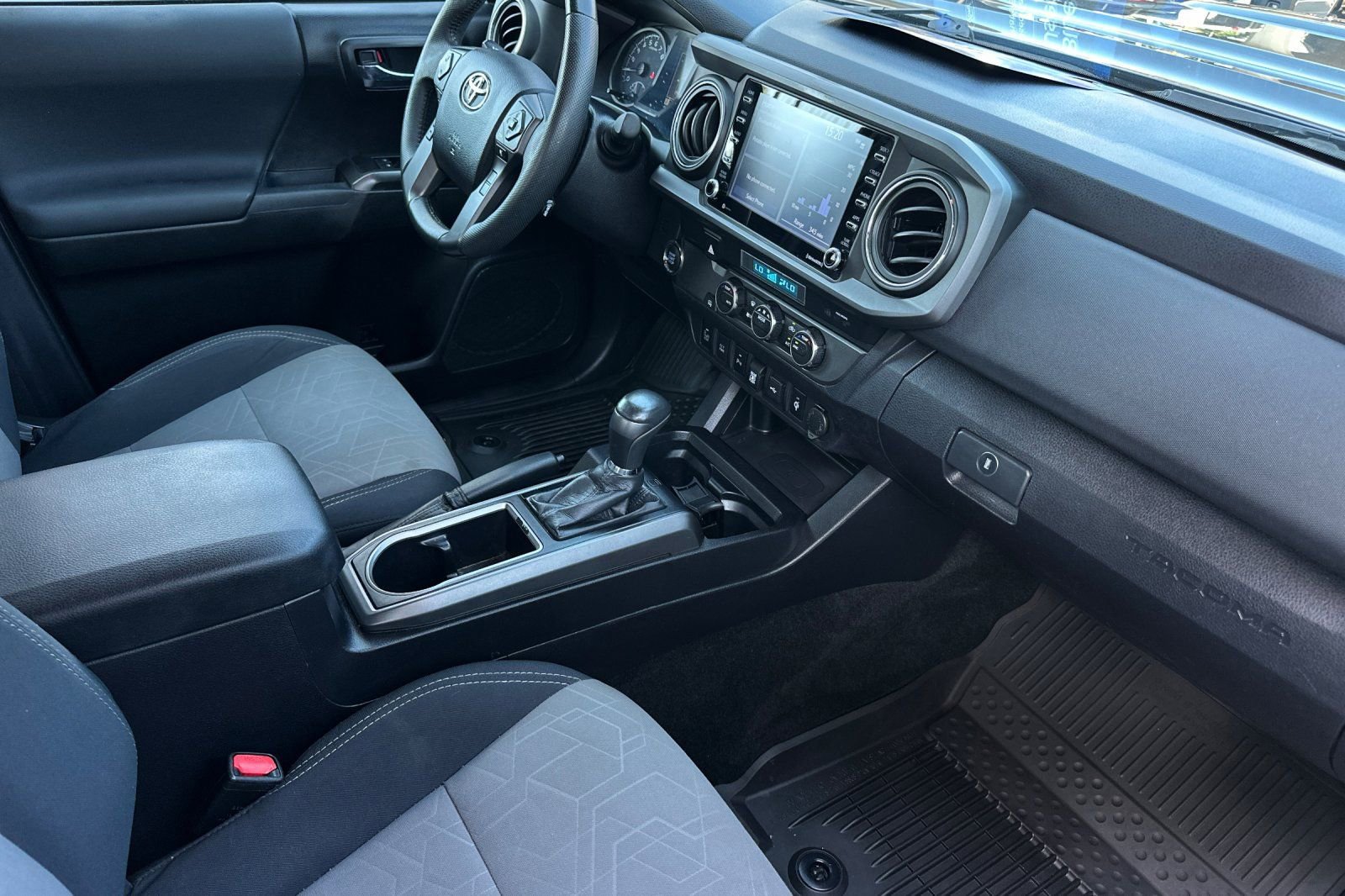 Used 2021 Toyota Tacoma TRD Sport w/ Technology Package RWD image 14