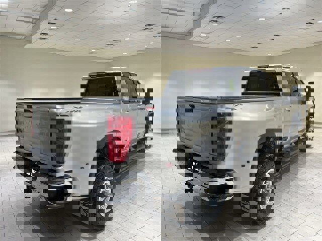 Used 2022 Chevrolet Silverado 3500 LT w/ Convenience Package image 5