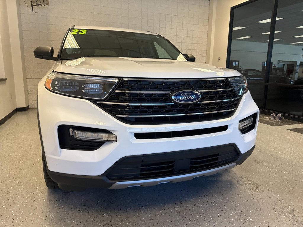Certified 2023 Ford Explorer XLT w/ Equipment Group 202A image 31