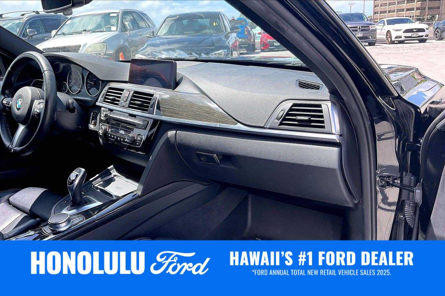 Used 2017 BMW 330i xDrive Sedan AWD/4WD image 23