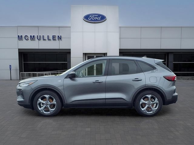 Certified 2025 Ford Escape ST-Line FWD image 2