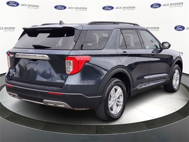Certified 2022 Ford Explorer XLT w/ Equipment Group 202A image 4
