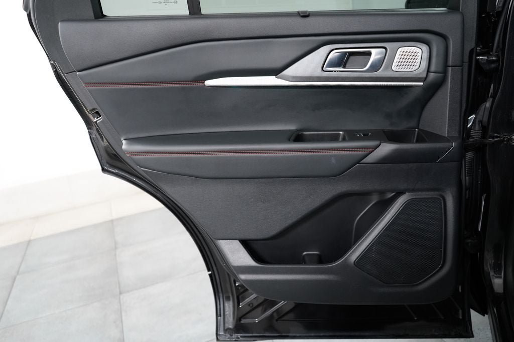 Certified 2025 Ford Explorer ST AWD/4WD image 21