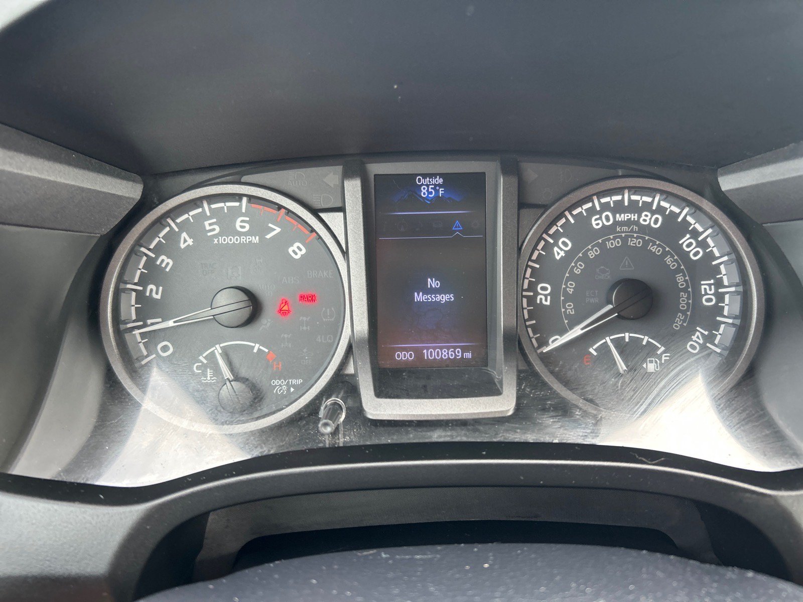 Used 2018 Toyota Tacoma TRD Sport AWD/4WD image 26