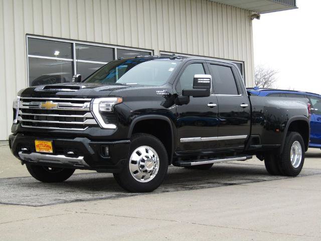 Used 2026 Chevrolet Silverado 3500 High Country AWD/4WD image 12