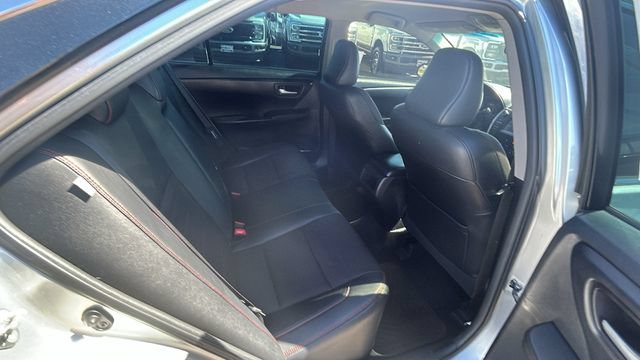 Used 2017 Toyota Camry SE FWD image 13