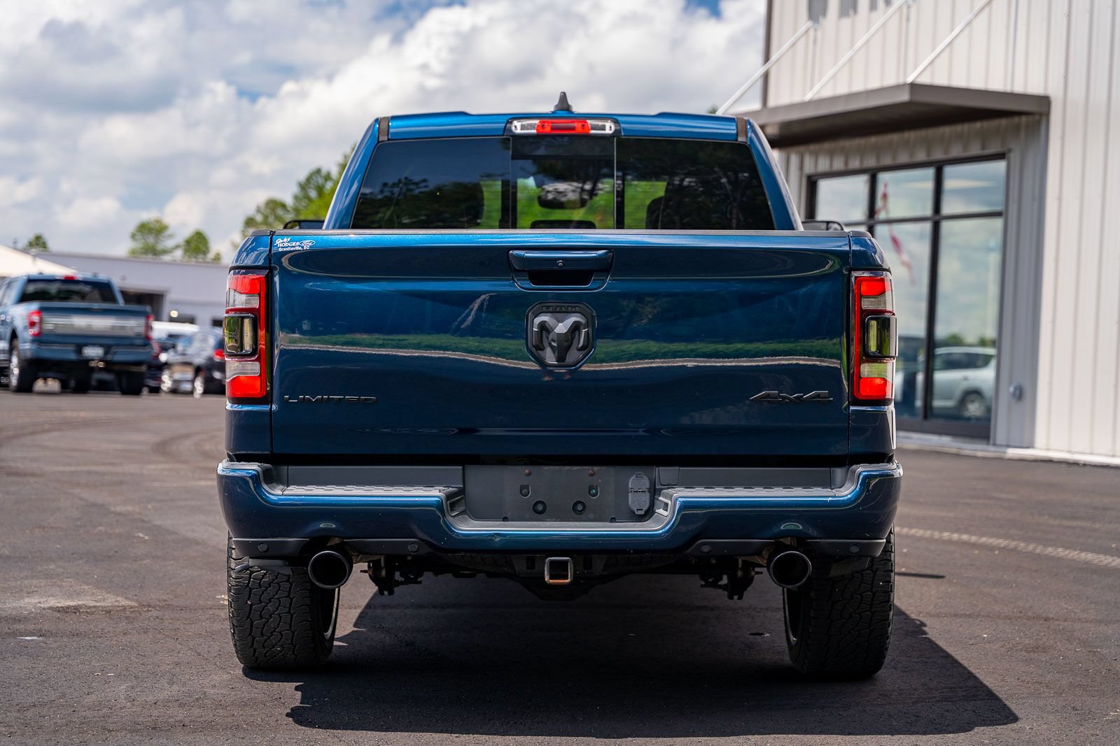 Used 2021 RAM 1500 Limited w/ Night Edition AWD/4WD image 5