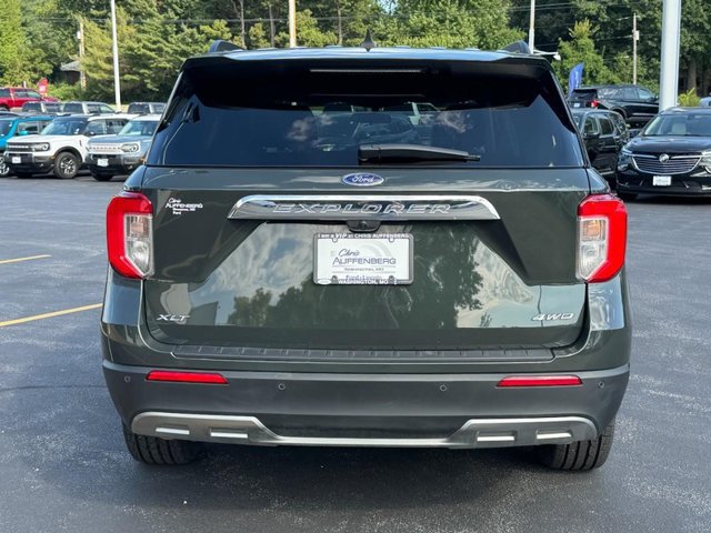 Certified 2024 Ford Explorer XLT w/ Equipment Group 202A AWD/4WD image 4