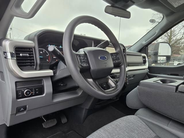 Certified 2025 Ford F350 XLT w/ 360-Degree Camera Package image 22