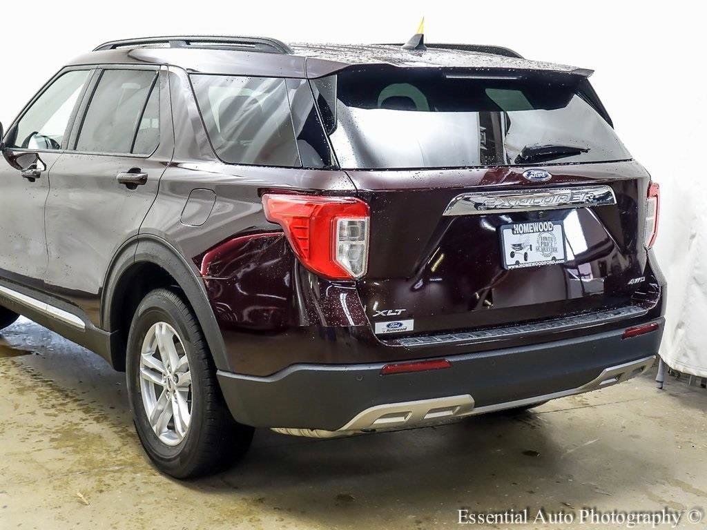 Certified 2022 Ford Explorer XLT w/ Equipment Group 202A image 4