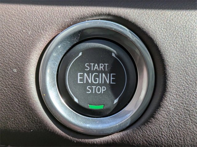 Used 2024 Cadillac Escalade Sport Platinum w/ LPO, ONYX Package image 29