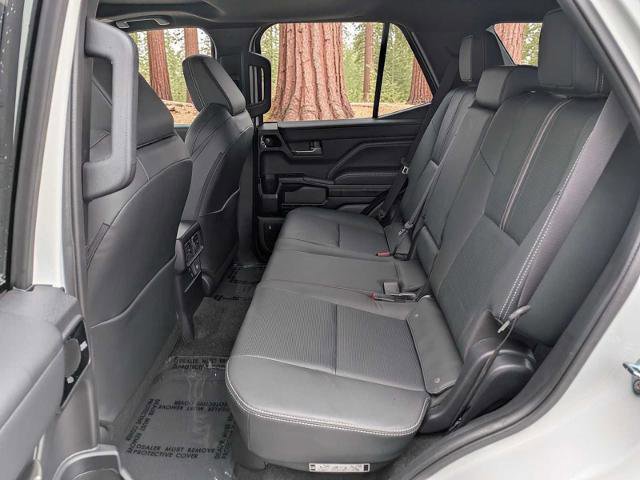 Used 2025 Toyota 4Runner Limited AWD/4WD image 20