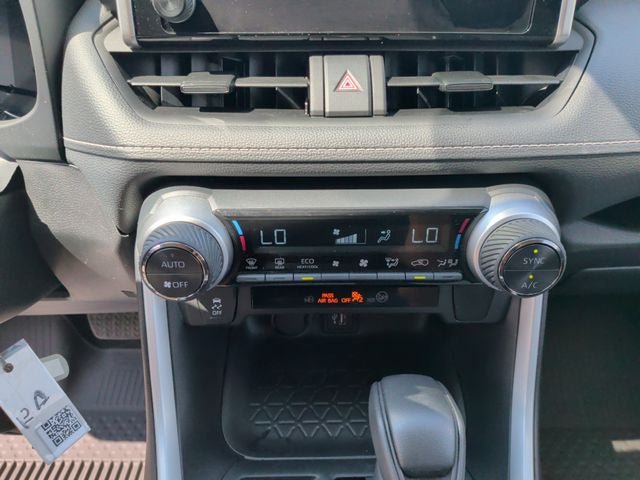 Used 2025 Toyota RAV4 LE AWD/4WD image 21