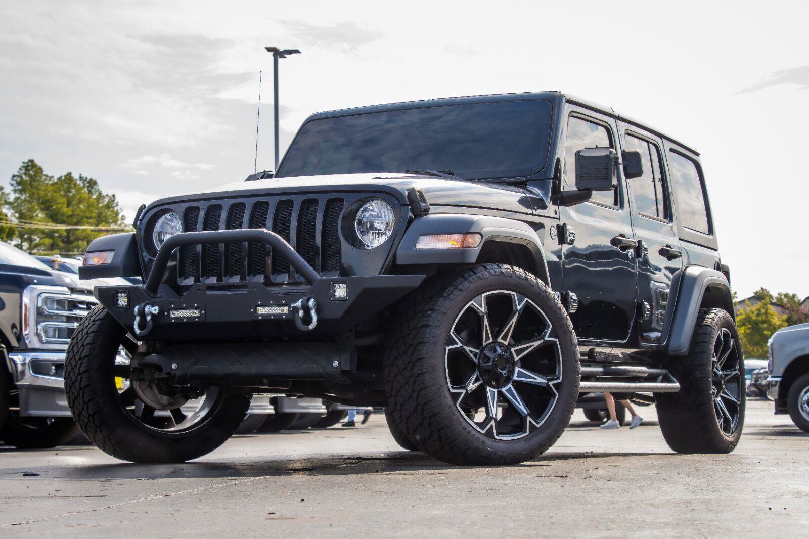 Used 2019 Jeep Wrangler Unlimited Sport AWD/4WD video 1