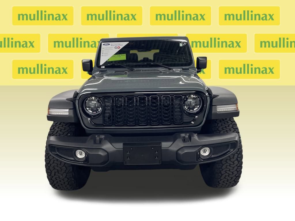 Used 2025 Jeep Wrangler Sport image 15