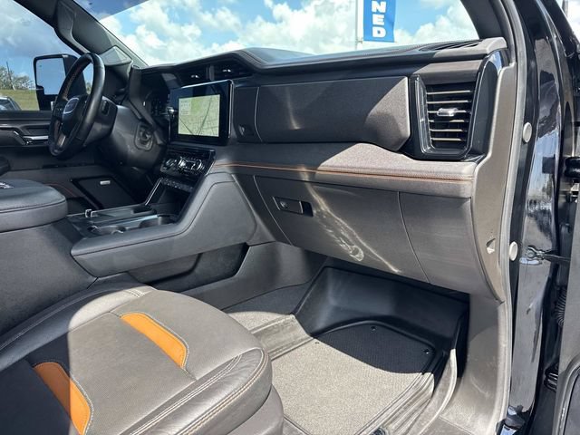 Used 2025 GMC Sierra 2500 AT4 w/ AT4 Premium Plus Package AWD/4WD image 12