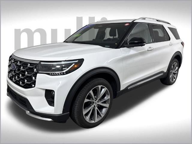 Certified 2025 Ford Explorer Platinum w/ Ultimate Package image 15