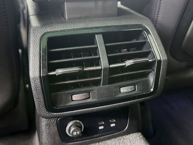 Used 2024 Audi Q3 2.0T Premium image 25