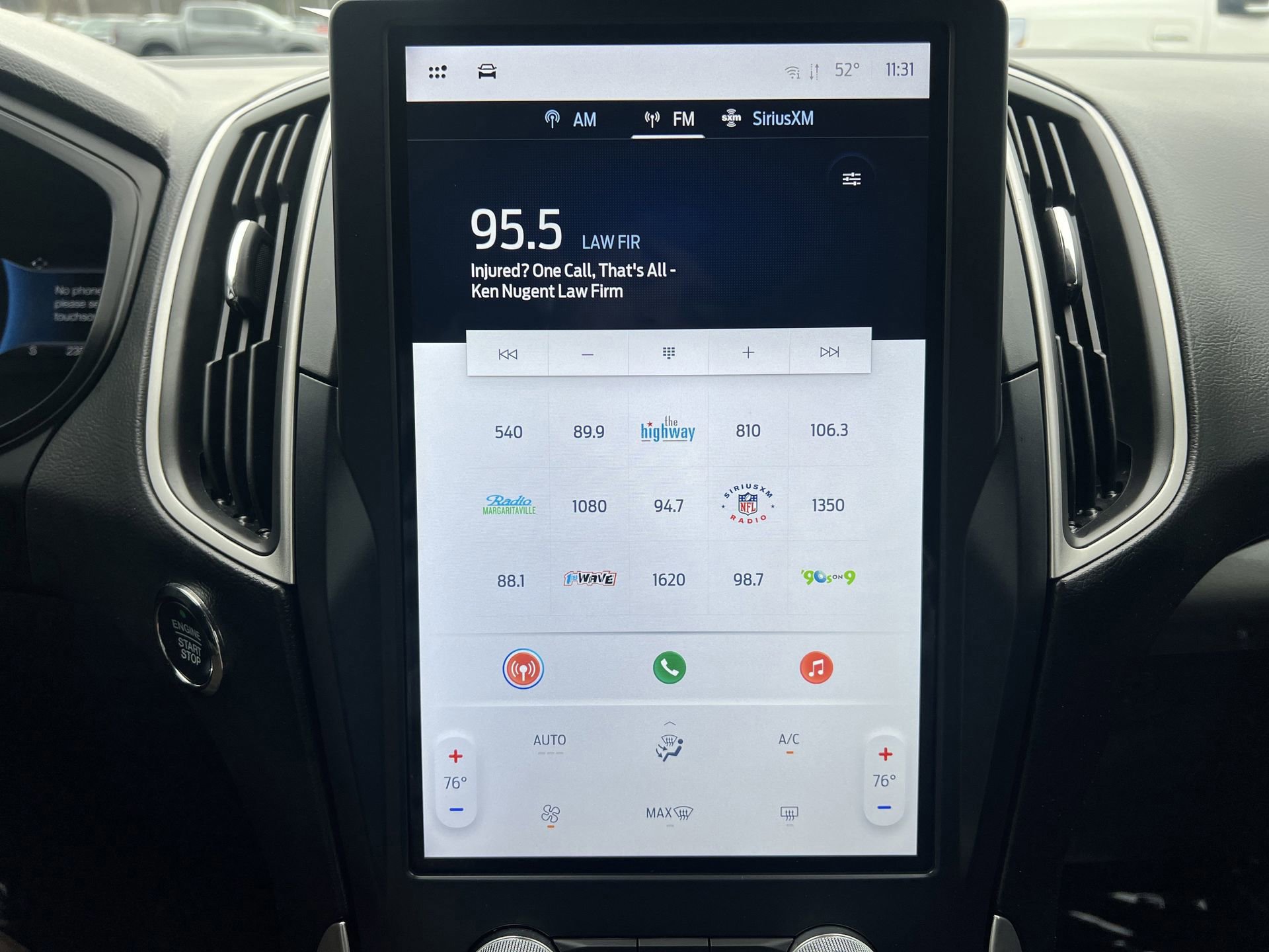 Certified 2023 Ford Edge SE w/ Black Appearance Package image 11