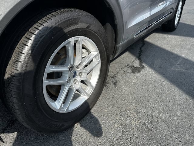 Certified 2025 Ford Explorer Active AWD/4WD image 12