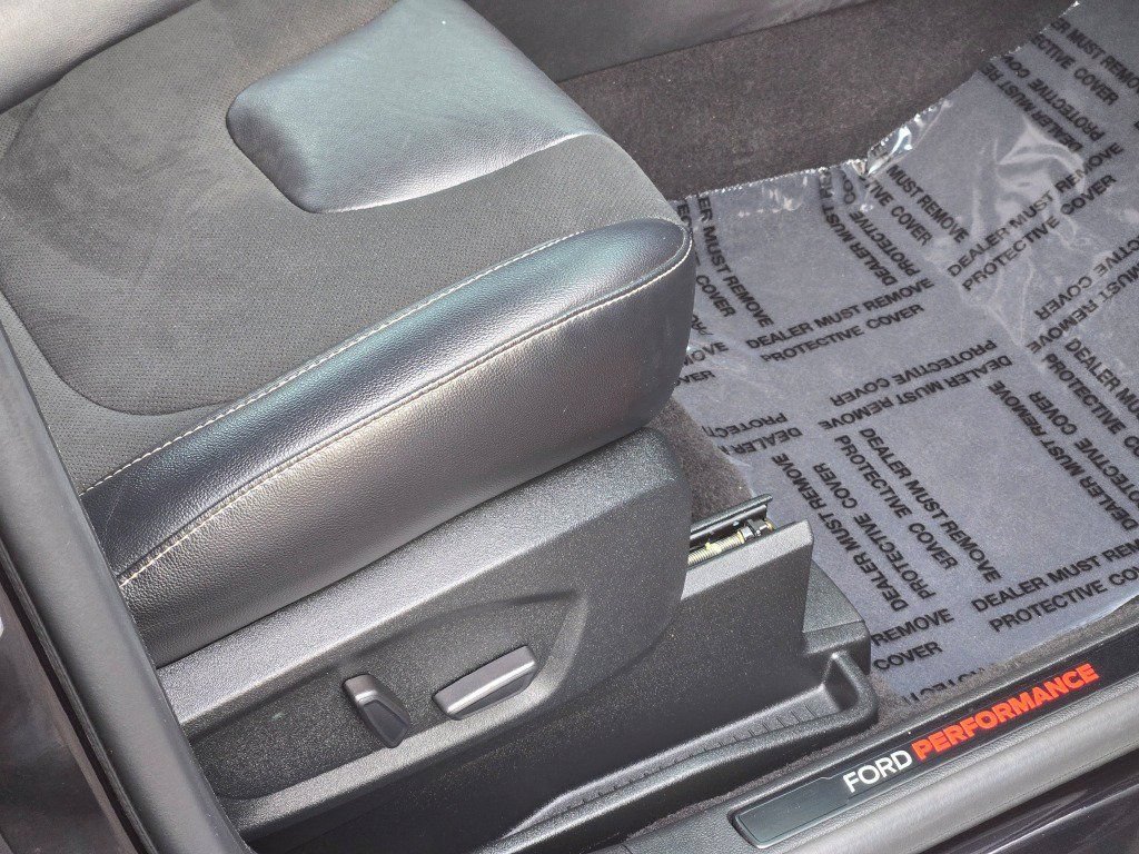 Certified 2022 Ford Edge ST AWD/4WD image 8