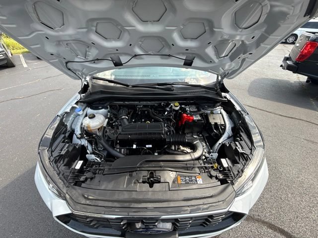 Certified 2025 Ford Escape ST-Line w/ Tech Pack #1 FWD image 10