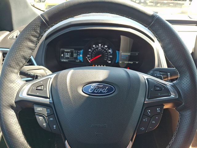 Certified 2022 Ford Edge ST w/ Equipment Group 401A AWD/4WD image 18